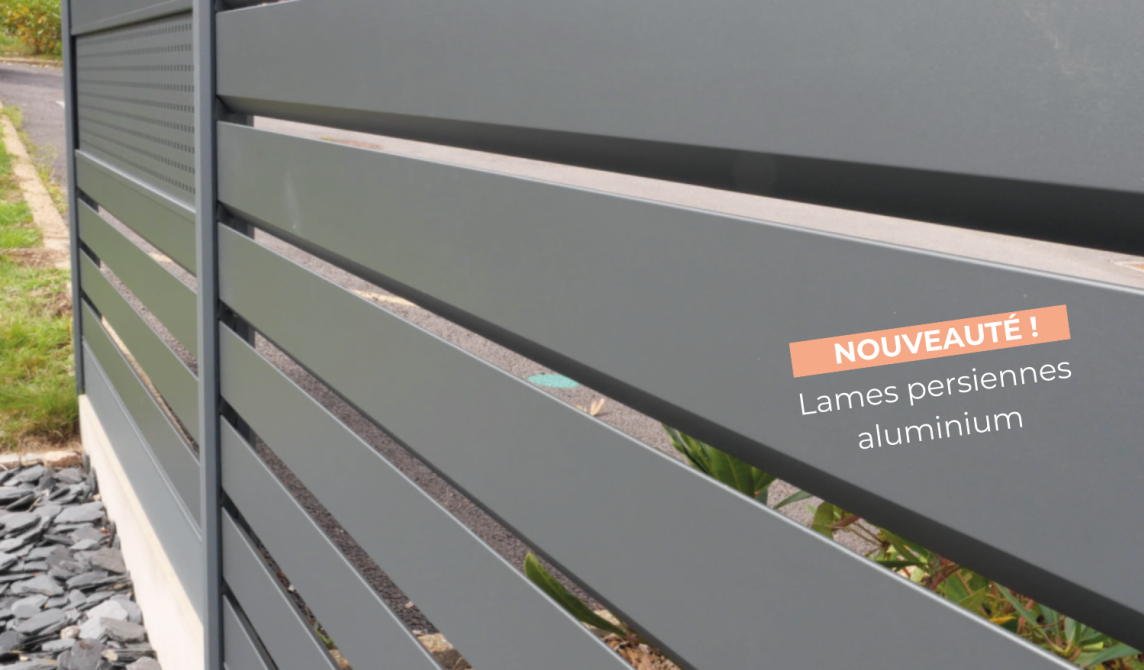 vue de 2 claustras avec la nouvelle lames persienne coloris girs anthracite