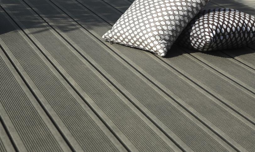 Gris anthracite rainurée 138 mm
